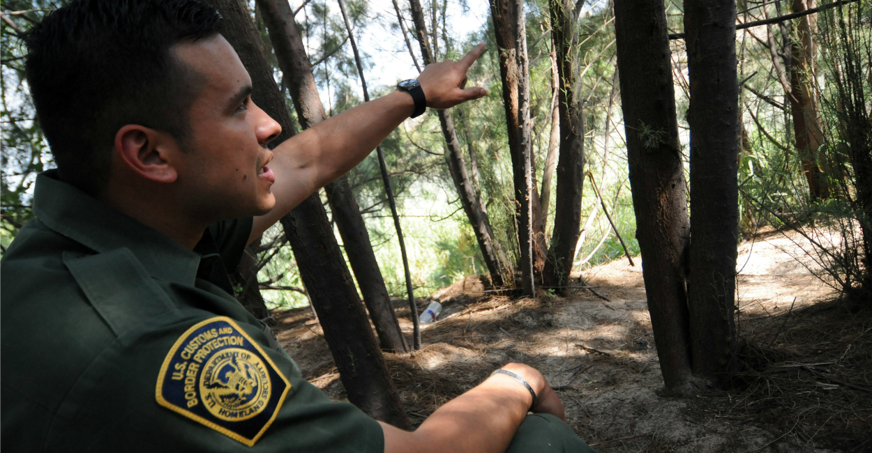 U.S. Border Patrol agent Joe Gutierrez. (Photo: Paul Hennessy/Polaris/Newscom)