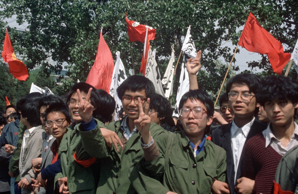 Protesting students during a demonstration on Tiananmen Square in Beijing, China on May 19, 1989. (Photo: Edgar Bauer/dpa/picture-alliance/Newscom)