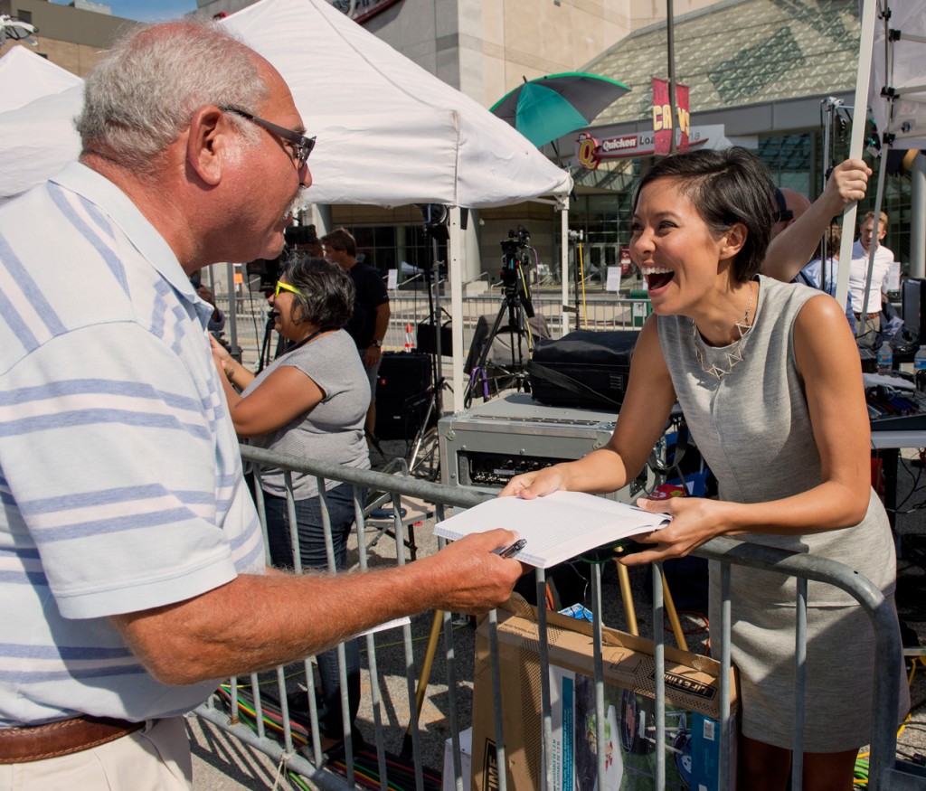 MSNBC's Alex Wagner is asked for an autograph outside the Quicken Loans Arena, site of the first 2016 Republican presidential debate. (Photo: Brian Cahn/ZUMA Press/Newscom)