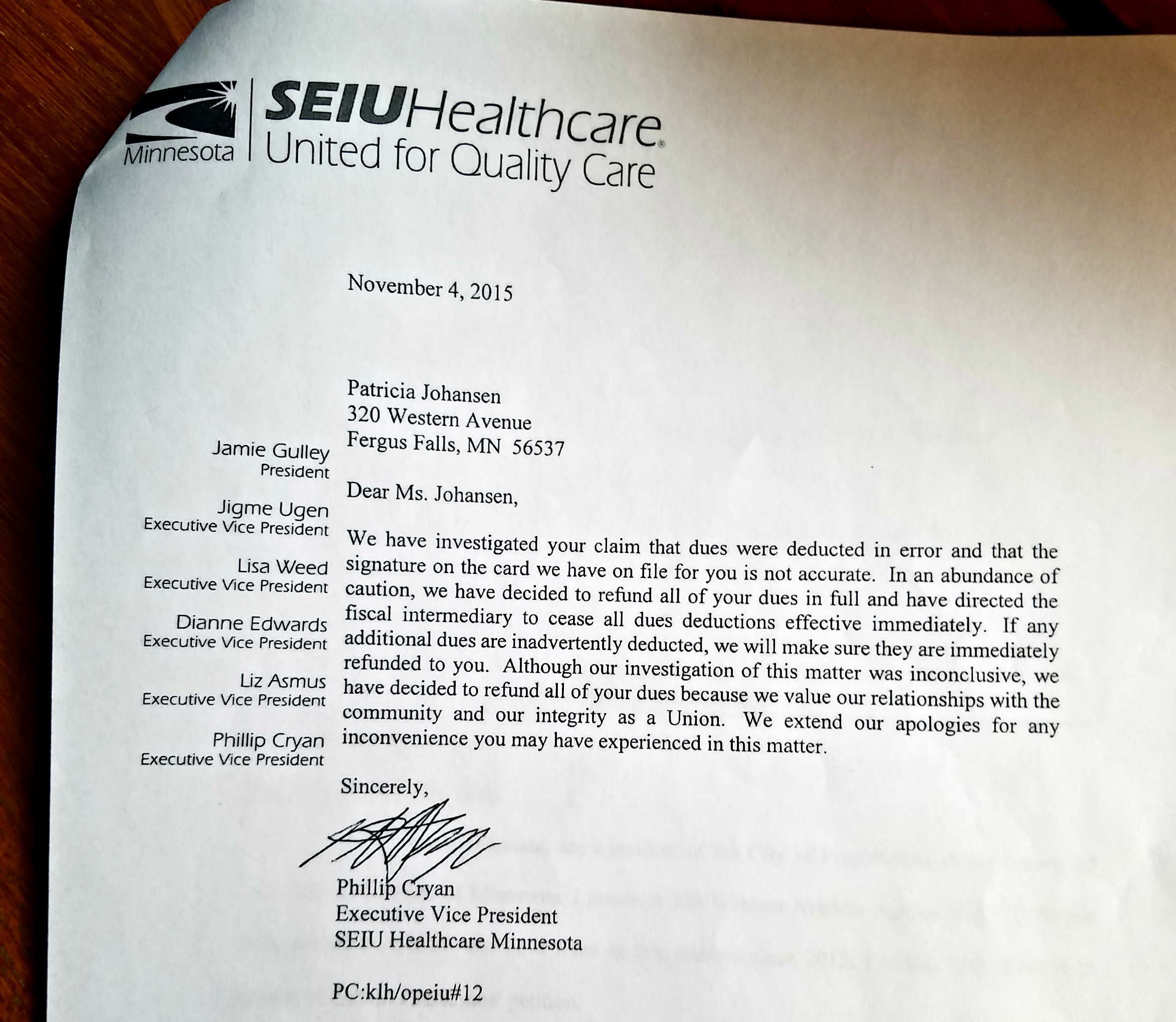 The letter from SEIU official Phillip Cryan to Patricia Johansen. (Photo: Kevin Mooney/The Daily Signal)