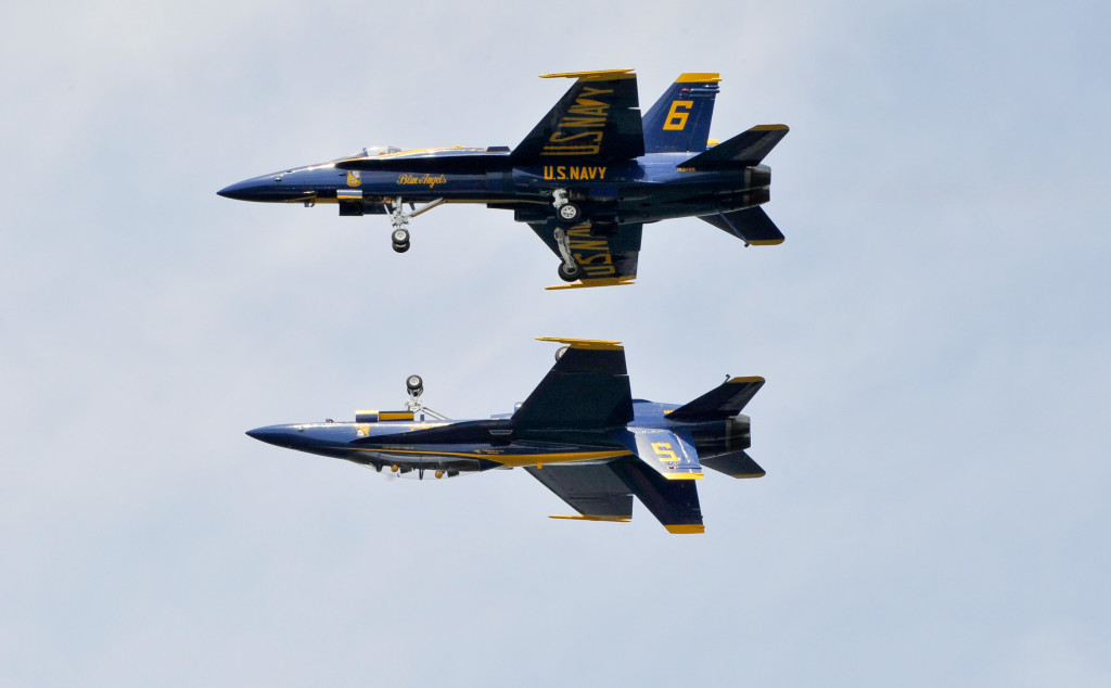 U.S. Navy Blue Angels, Lead Solo Lt. Ryan Chamberlain and Opposing Solo Capt. Jeff Kuss perform the Fortus maneuver at the United States Naval Academy Air Show on May 25,(Photo: Photo: U.S. Navy photo by Mass Communication Specialist 1st Class Andrea Perez/Released)