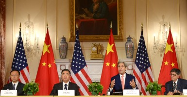 Kerry, Diálogo con China