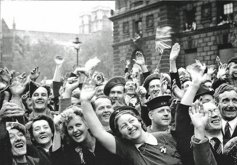 Excited and proud crowds in Parliament Street cheer for the end of the war in 1945. (Photo: Leonard Bentley/CC by 2.0)