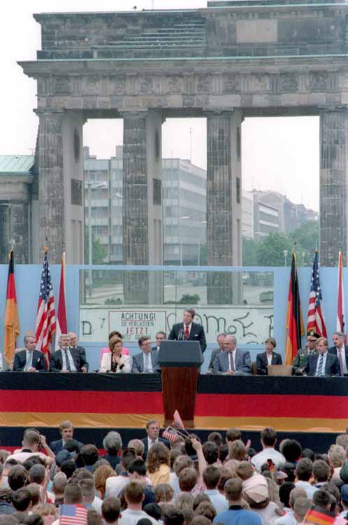 President Reagan delivers his speech at the Berlin Wall, Brandenburg Gate. (Photo: Ronald Reagan Library)