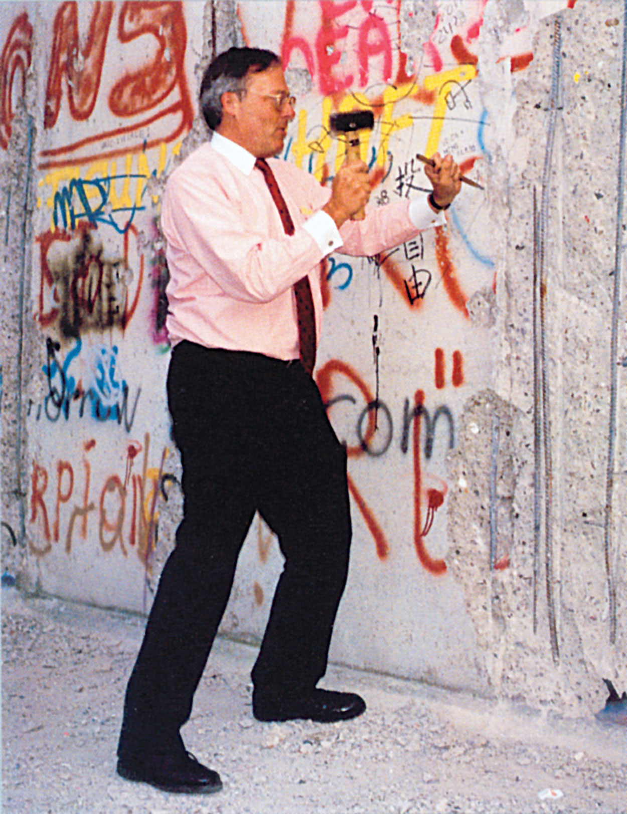 Ed Feulner at the Berlin Wall. (Photo courtesy of The Heritage Foundation)