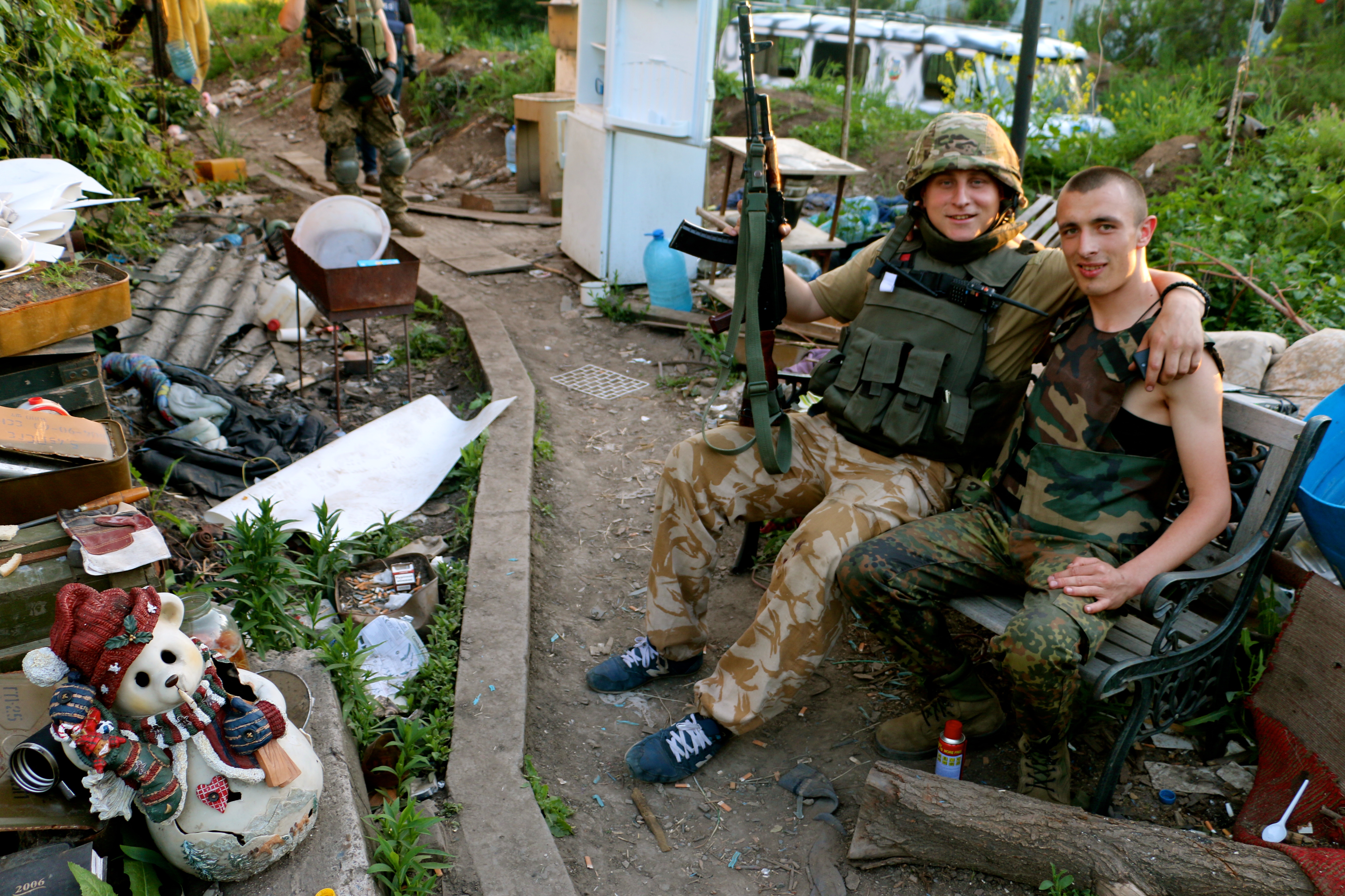 Ukrainian soldiers in Pisky, a village outside the embattled Donetsk airport. 