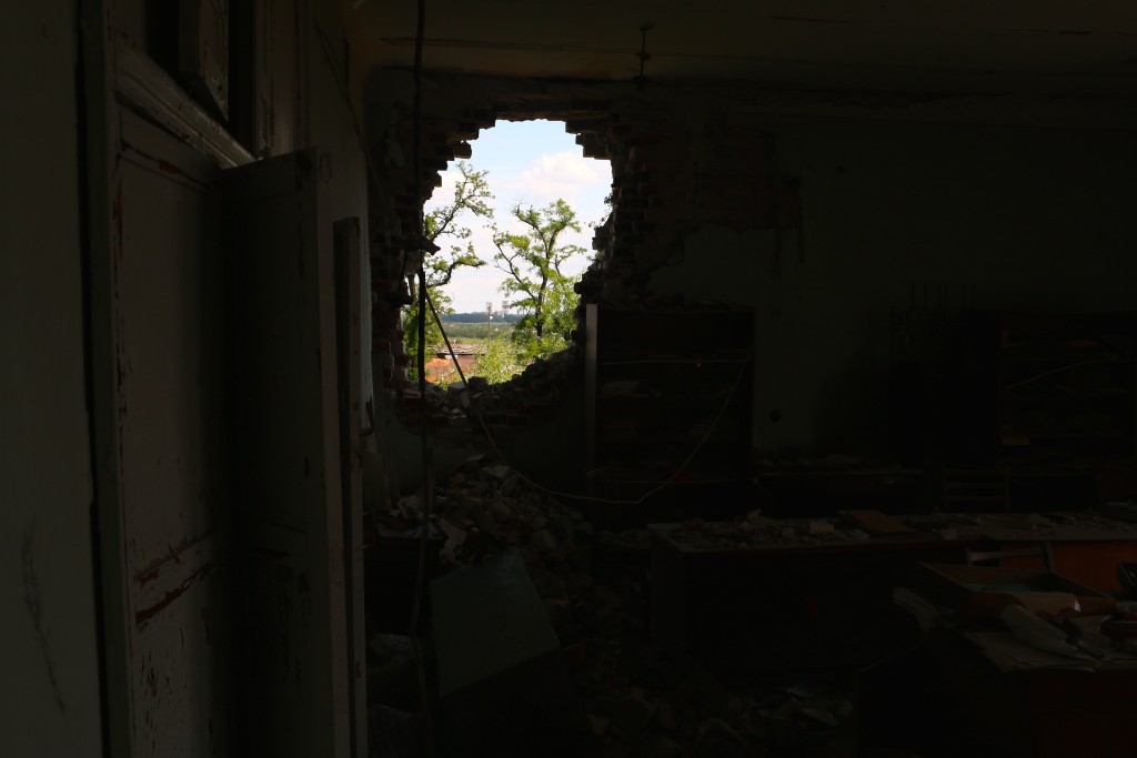 Most buildings in Pisky have been destroyed by artillery. (Photo: Nolan Peterson/The Daily Signal)