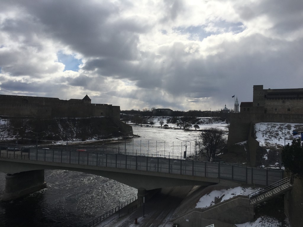 A view of the Estonian-Russian border, with the Estonian city of Narva on the right and the Russian city of Ivangorad on the left. (Photo: The Heritage Foundation)