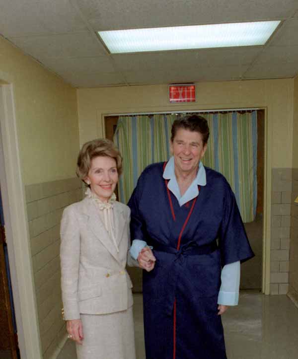 President Reagan with Nancy Reagan inside George Washington Hospital four days after the shooting. (Photo: Ronald Reagan Library)