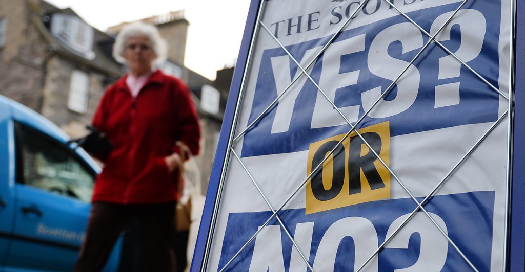 A newspaper stand displays a YES or NO advertisement referring to the Scottish referendum. Polls are showing that the Yes and No camps are neck and neck in the Scottish Independence referendum. Scots will vote wether Scotland should become an independent country Sept. 18. (Photo: Newscom)