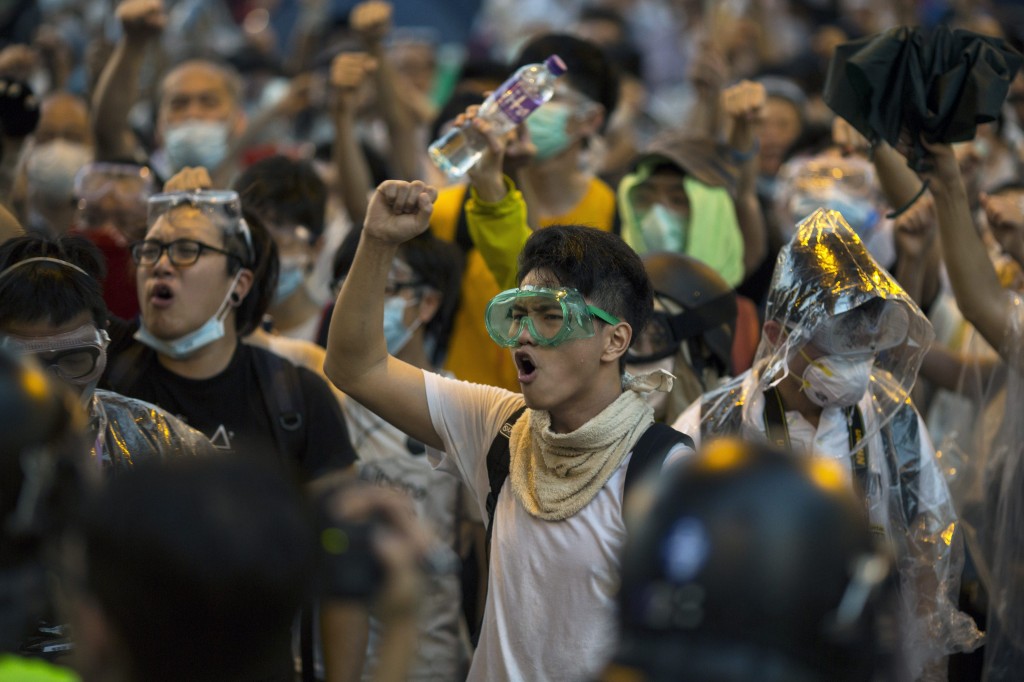 Hong Kong police clashes with Pro-democracy protesters