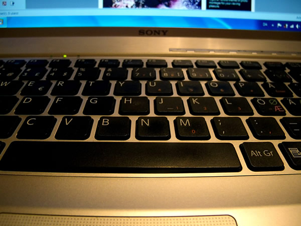laptop-internet-keyboard