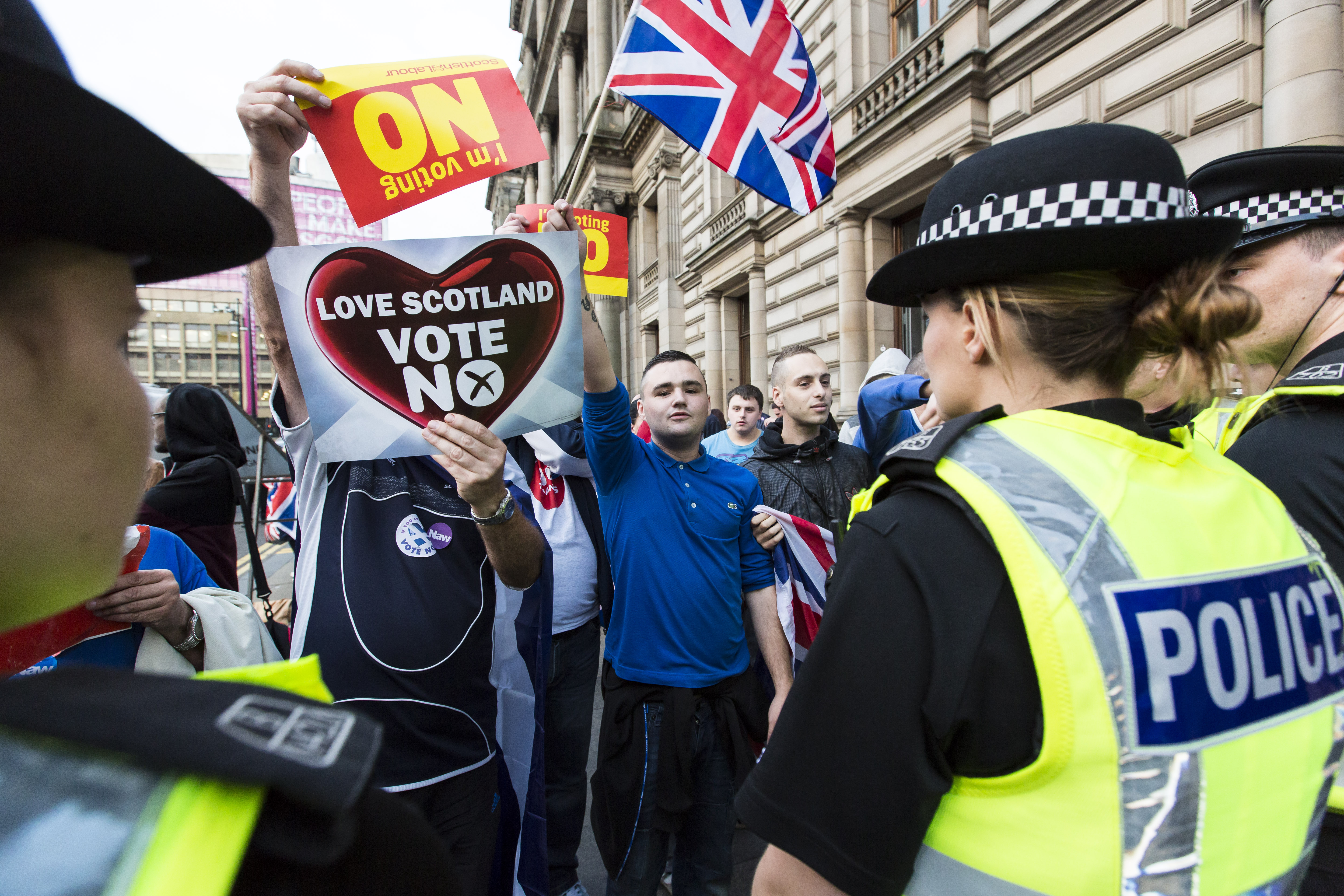 Yes and No supporters meet in George Square, Glasgow.