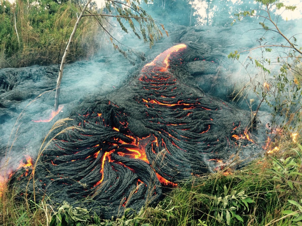 Lava from Hawaii's Kilauea volcano . (Photo: USGS/Newscom)