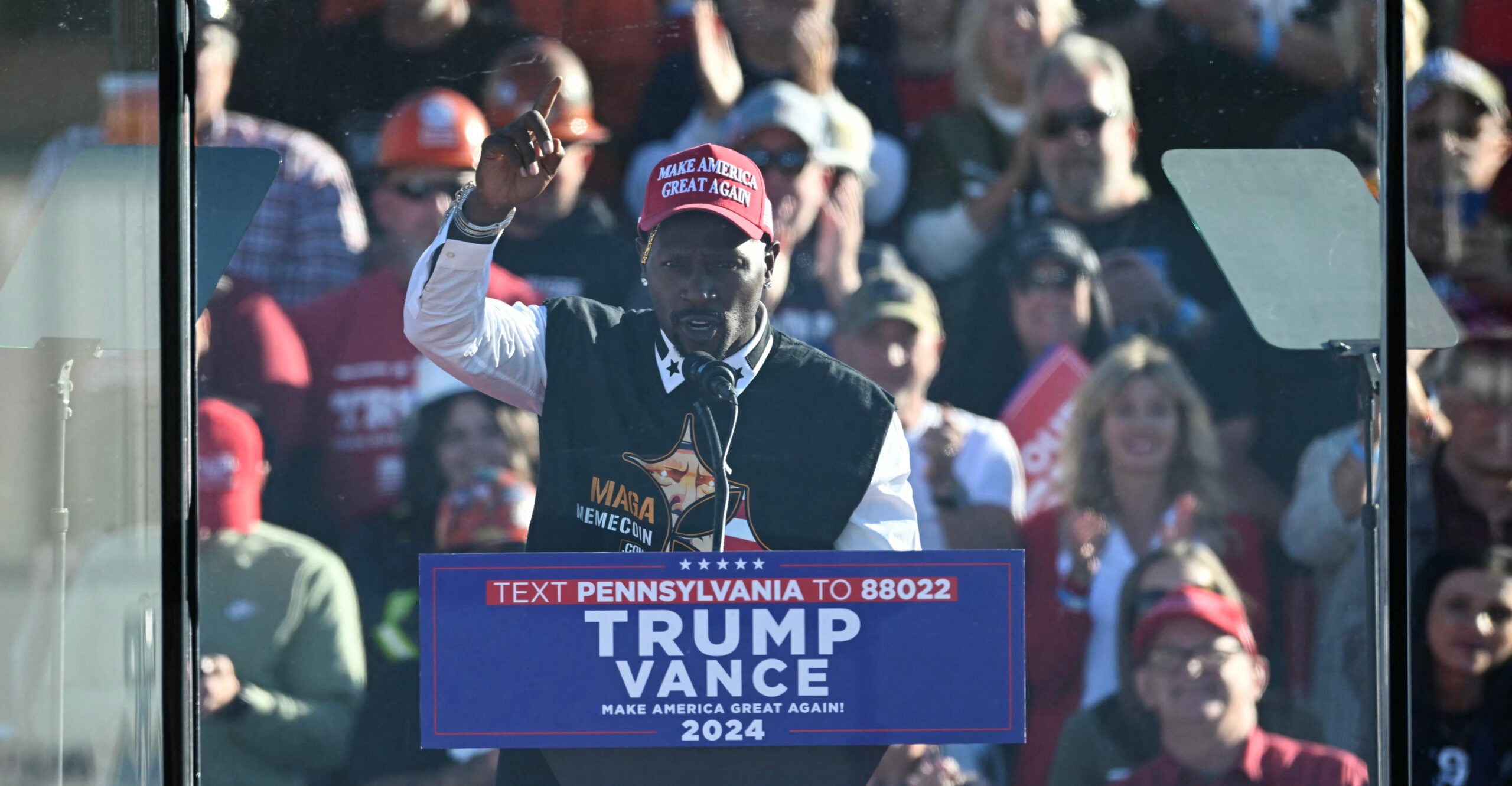 Trump's Huge Gains With Black Men Demonstrate Power of His Populist Party Realignment