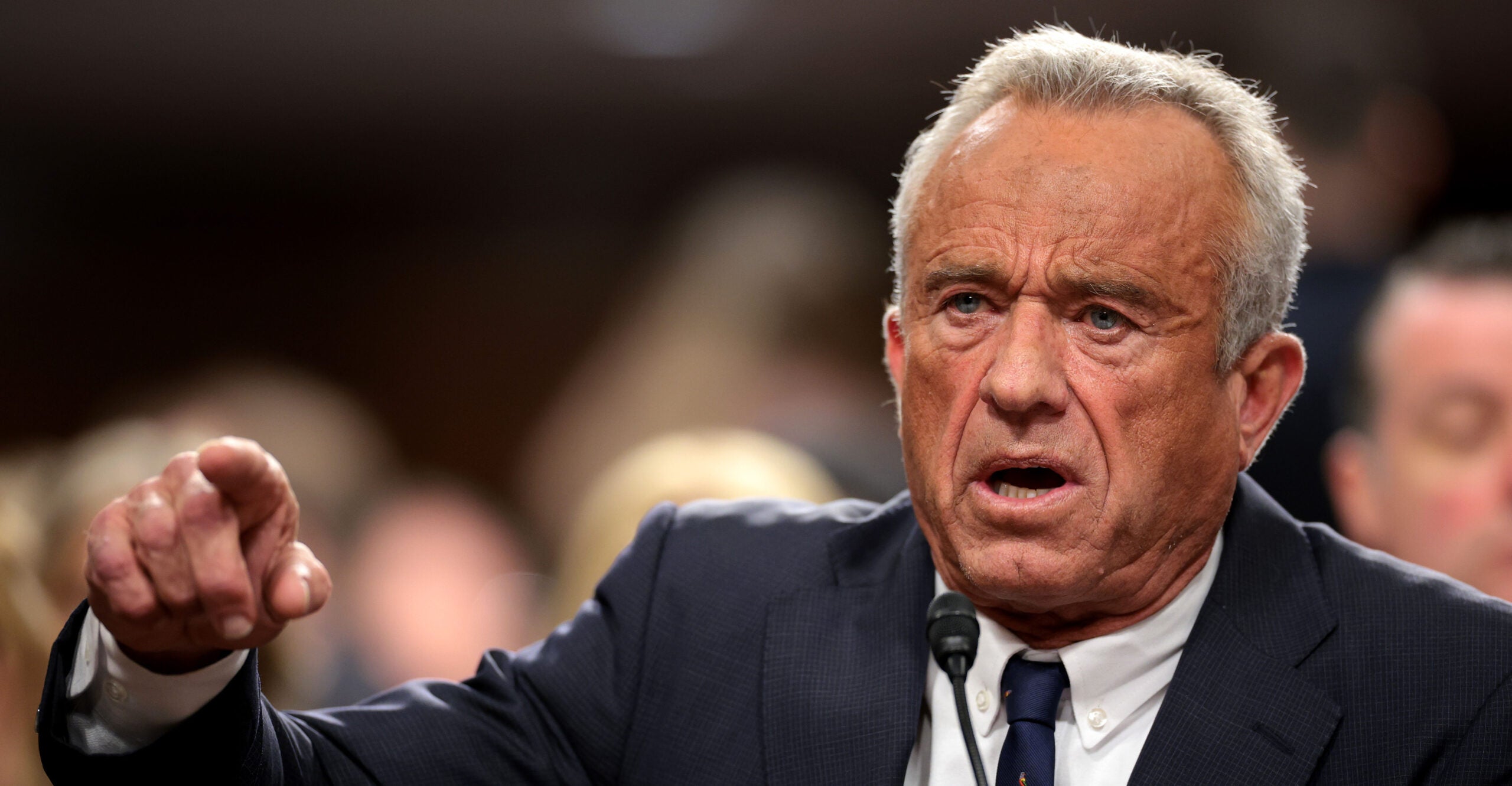 RFK Jr.’s Hearing Sparks Partisan Clash Among Senate Panel’s Members